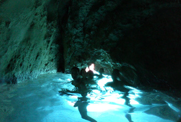 shipwreck blue caves zakynthos cruise