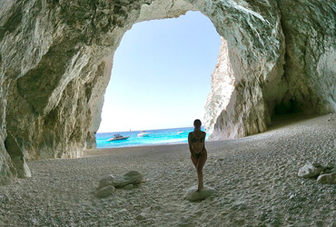 shipwreck blue caves zakynthos cruise