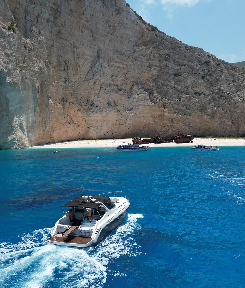shipwreck blue caves zakynthos cruise