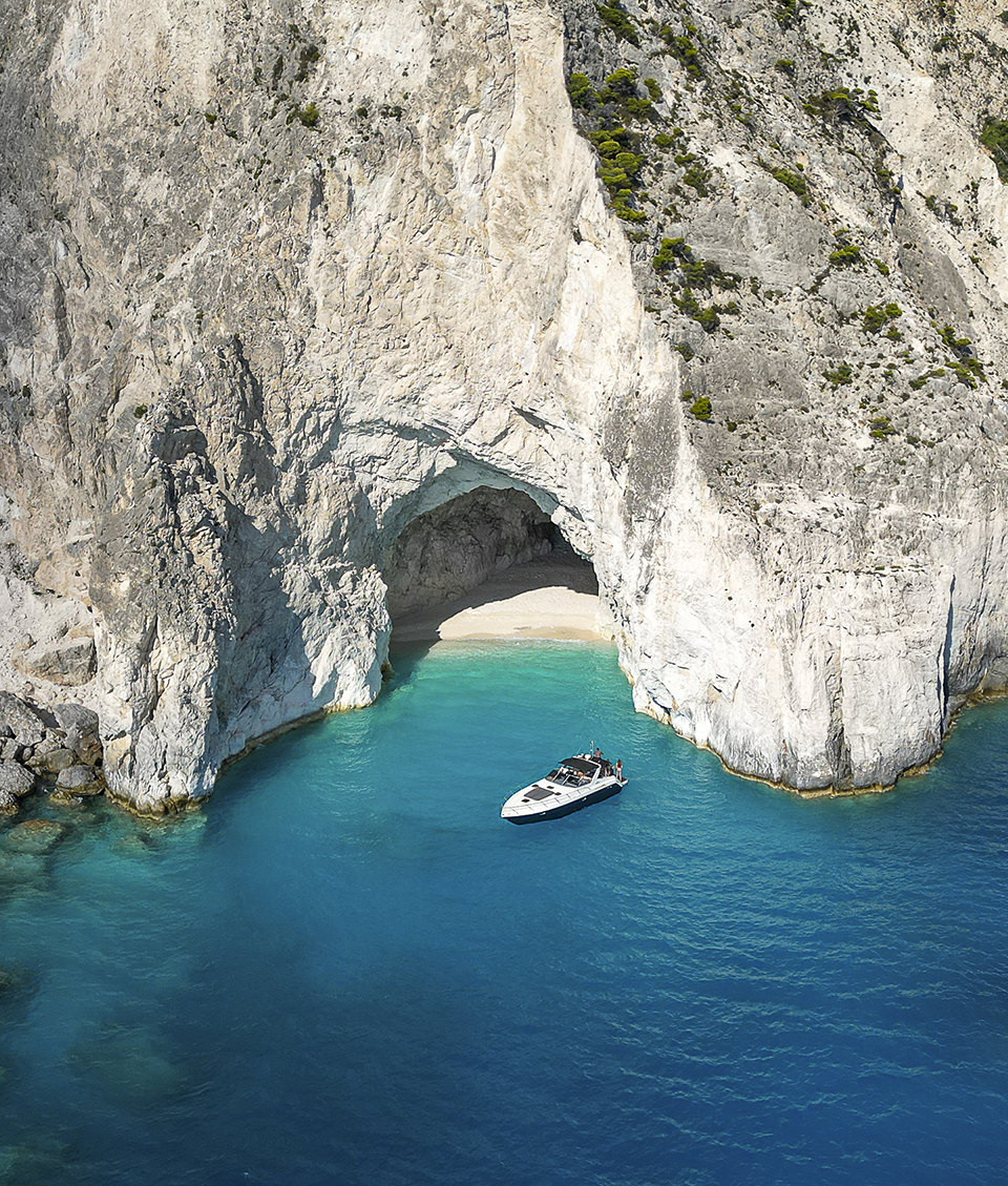 shipwreck private cruises